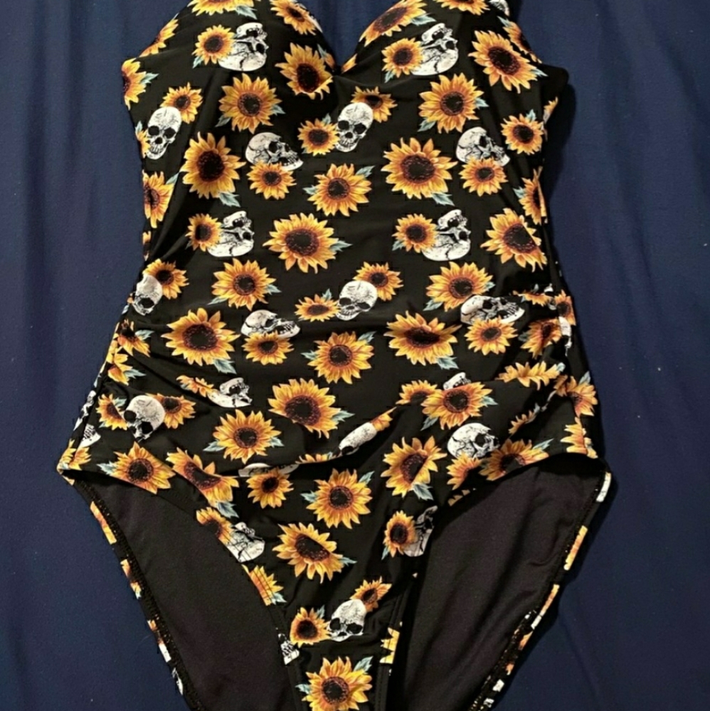 Hot Topic medium one piece sunflower swim halter
